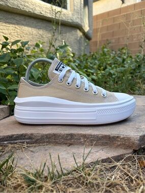 Womens Beige White Converse Chuck Taylor All Star Move Ox Low Top Platform sz 7